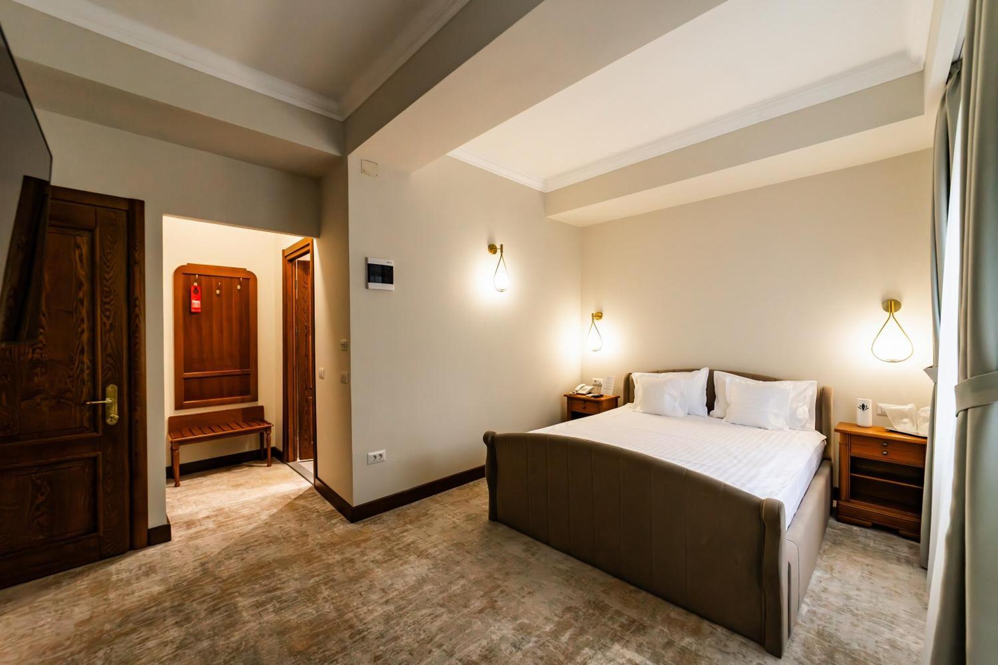 Hotel Amadeus Focşani Eksteriør billede